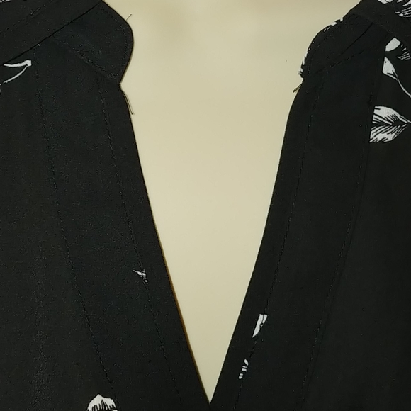 Candies black floral sheer blouse - Picture 8 of 8